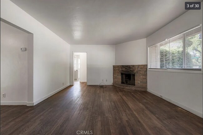 Building Photo - 1010 Warner St