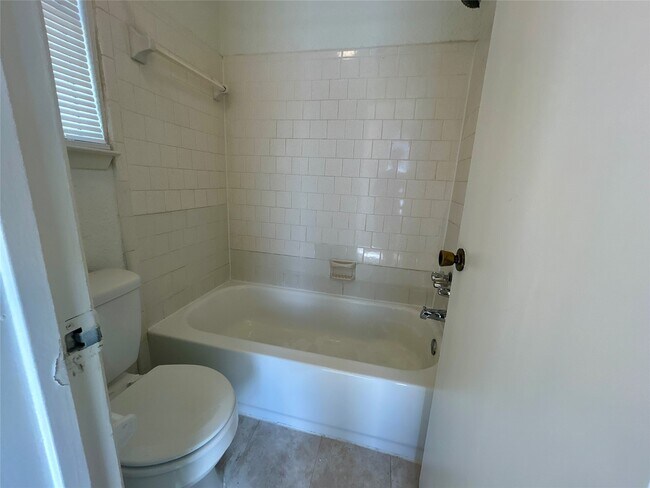 Building Photo - 16347 Sky Blue Ln