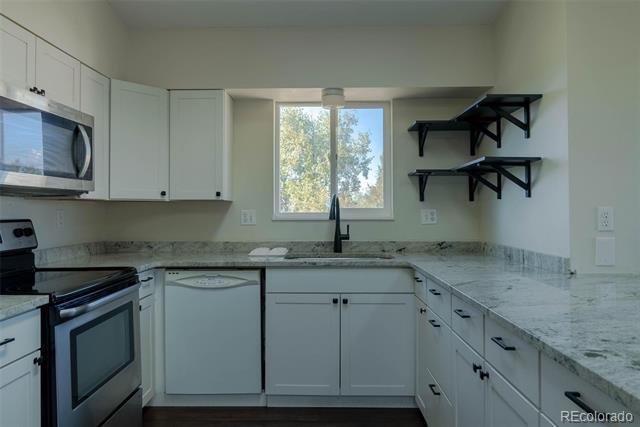 Building Photo - 7875 Chimney Terrace