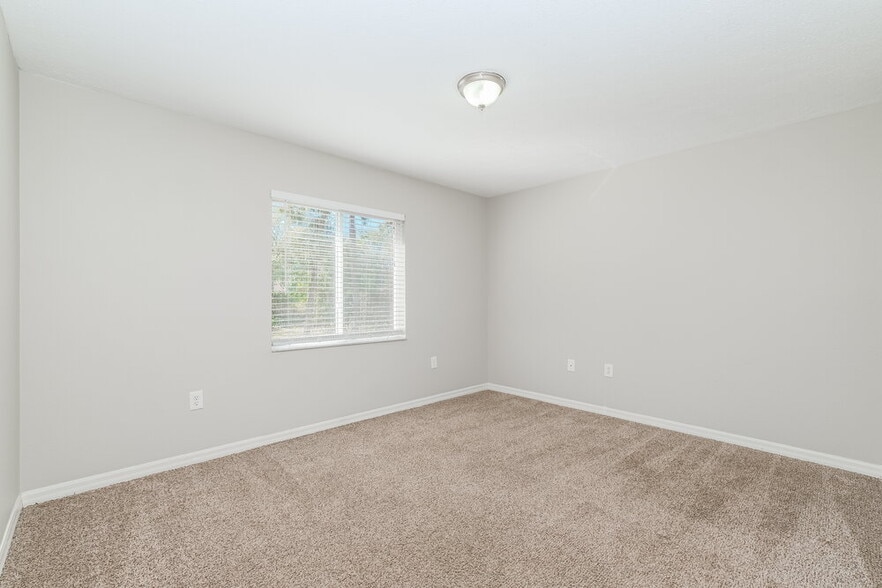 Building Photo - 7741 Barclay Rd