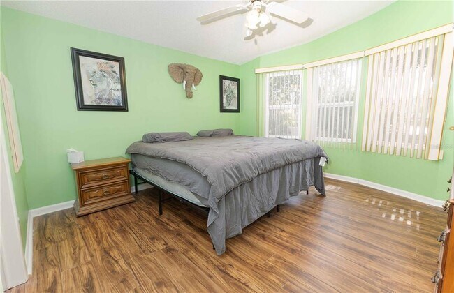 Building Photo - 1159 Paradise Dr