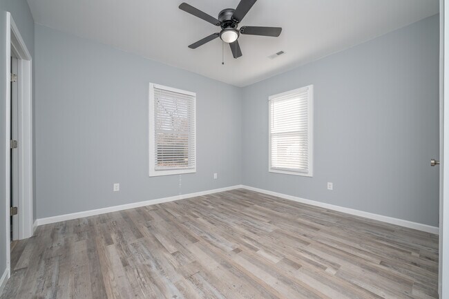 Building Photo - 206 Boundary Dr