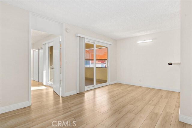 Building Photo - 5651 N Sumner Way