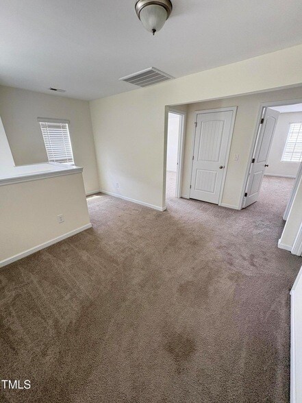 Building Photo - 3413 Slippery Elm Dr