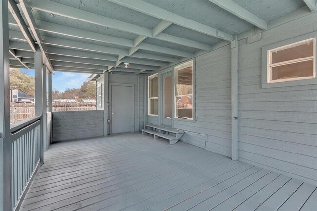 Building Photo - 8503 Rosemary Ln