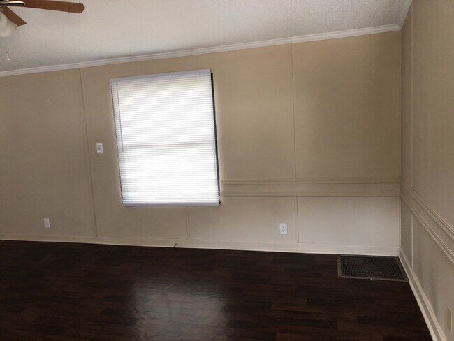 Building Photo - Home for Rent