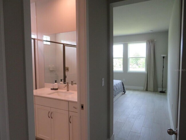 Building Photo - 20488 Bandera Pl