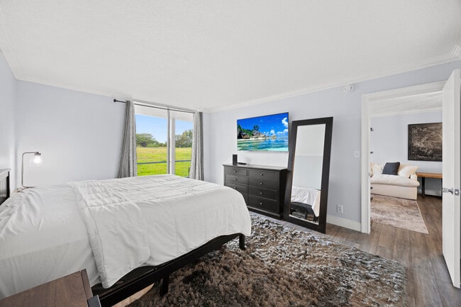 Building Photo - 5301 NW 2nd Ave