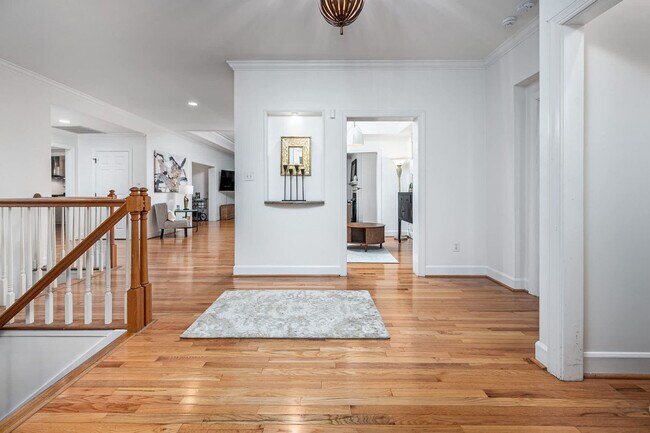 Building Photo - 11468 Club Dr