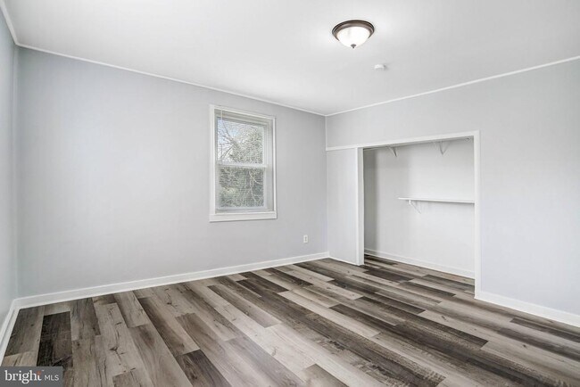 Building Photo - 6226 20th Ave