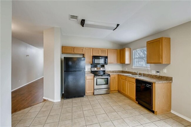 Building Photo - 229 Killian Loop