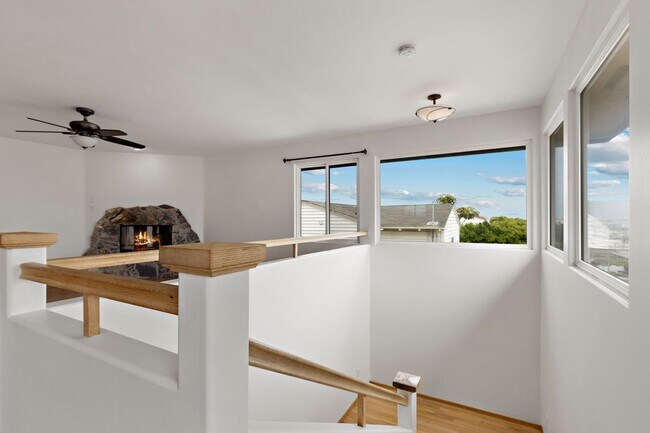 Building Photo - Expansive View of San Diego Bay! Double Ca...