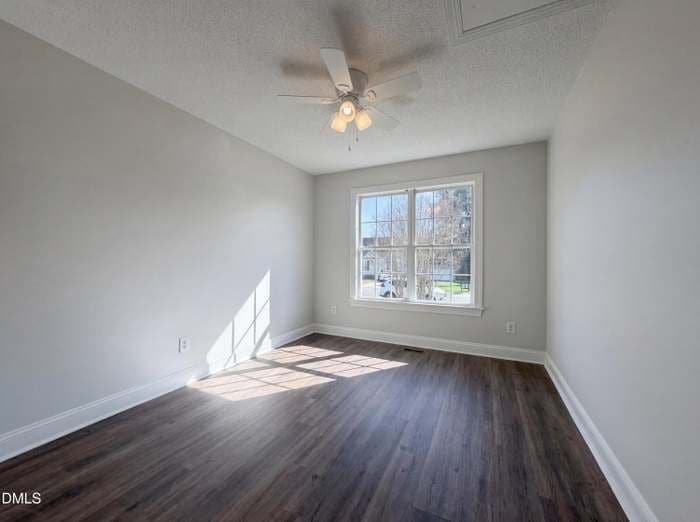 Building Photo - 406 Landing Pl Dr