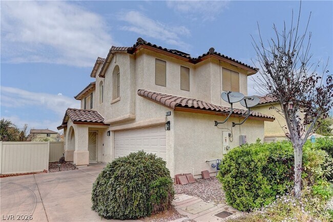 Building Photo - 1052 Coronado Peak Ave