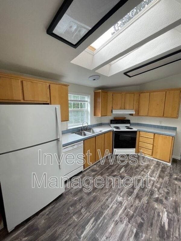 Building Photo - 102 Tory Lynn Dr