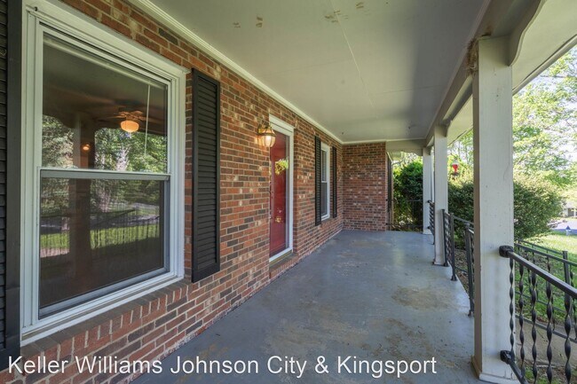 Building Photo - 4 br, 2 bath House - 1011 Westminister Dr