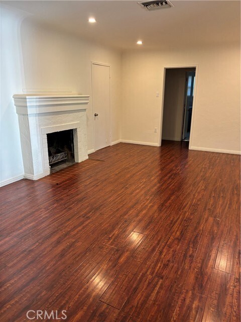 Building Photo - 3097 N G St