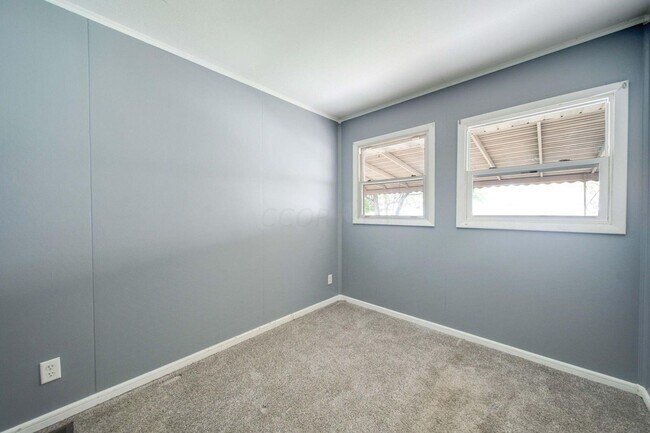 Building Photo - Affordable 3-Bedroom Home with Covered Pat...