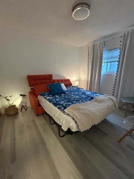 Bedroom can include a queen bed (not the fold-out pictured), or thenant can bring their own. - 2206 Nelson Ave