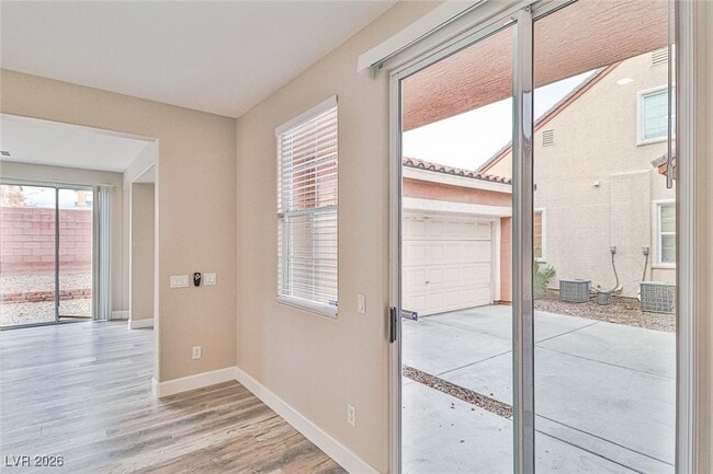 Building Photo - 2387 Brunswick Bay St