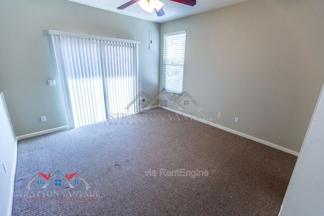 Building Photo - 13562 W Cypress St