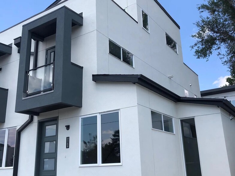 End unit in row of townhomes - 4265 W 13th Ave