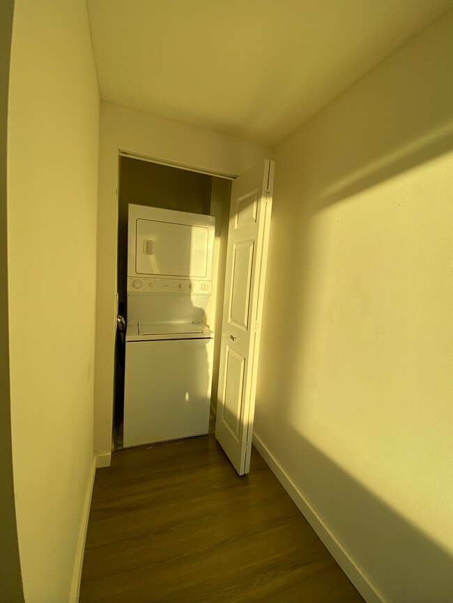 Laundry - 35 Hudson St