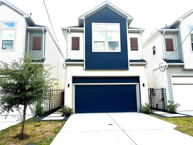 Primary Photo - 5912 Eastwood St