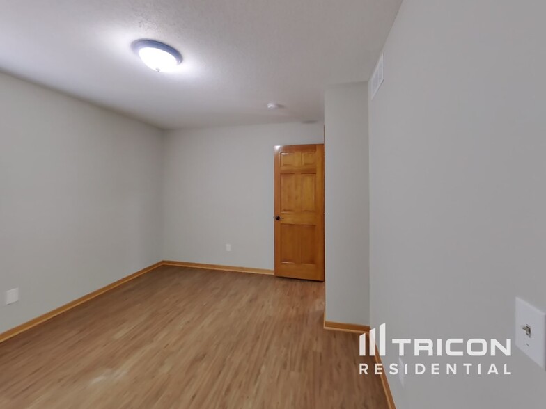 Building Photo - 4005 Deerwood Trail