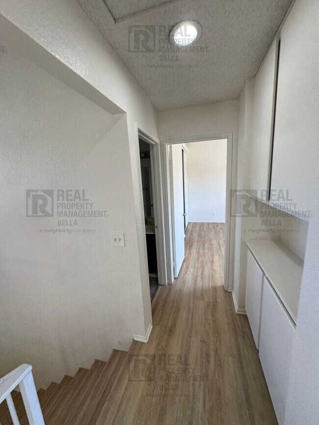Building Photo - 1330 Wrigley Ln