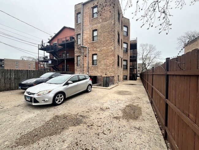 Building Photo - 5172 S Michigan Ave