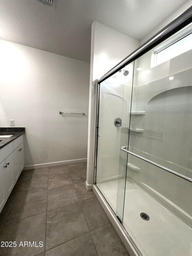 Building Photo - 3241 W Shanley Ave