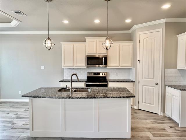 Building Photo - 626 Violet Dr