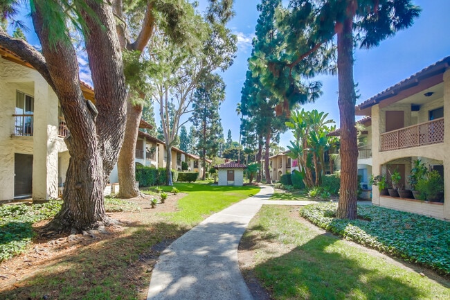 Building Photo - 5999 Rancho Mission Rd
