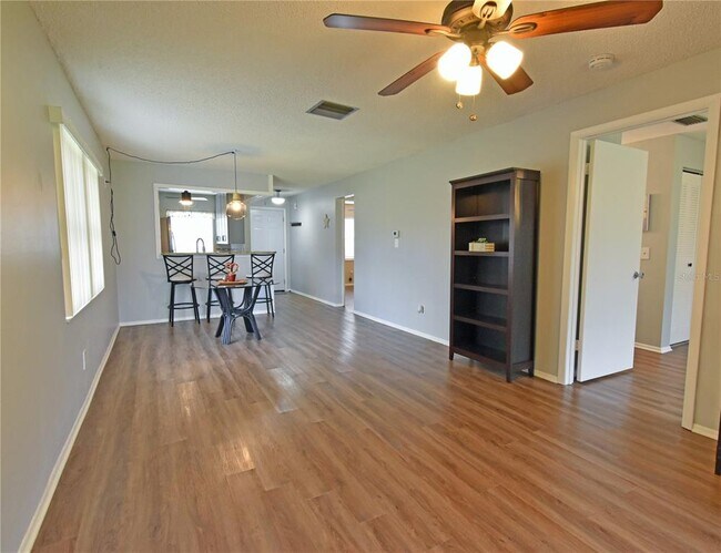 Building Photo - 3683 Trophy Blvd