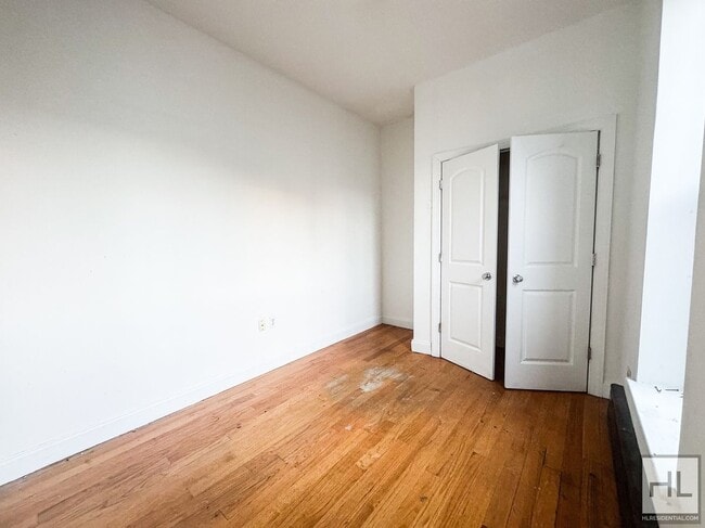 Building Photo - 383 W 125th St