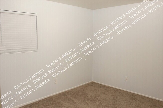 Building Photo - 3131 W Cochise Dr