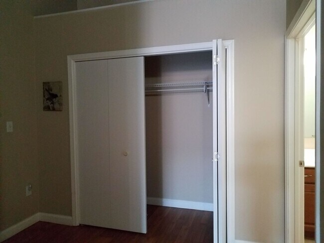 Building Photo - 2 bedroom 2 bath furnished - first floor unit