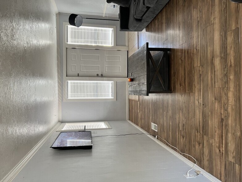 Building Photo - 562 E 4500 S