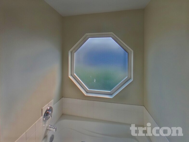 Building Photo - 8724 133rd St Ct E