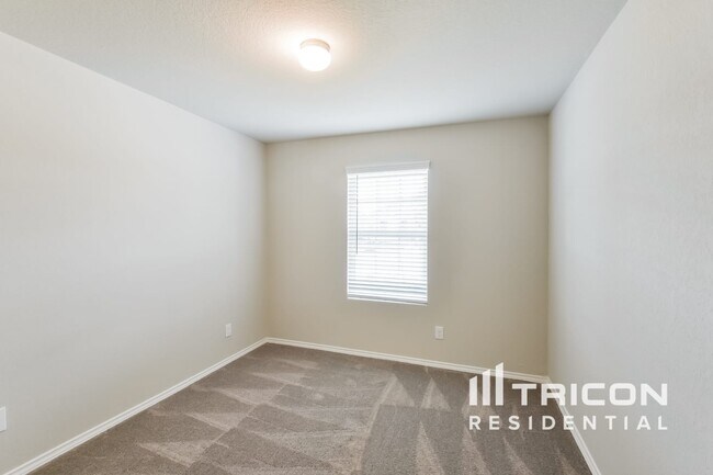 Building Photo - 9720 Marbach Brk