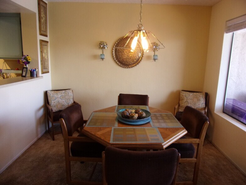 Building Photo - 1611 AZ-95