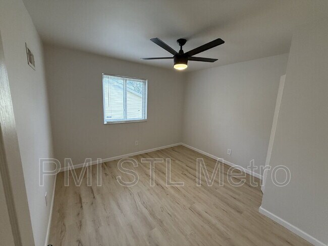 Building Photo - 2512 Dukeland Dr