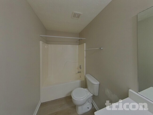 Building Photo - 222 Whistle Way