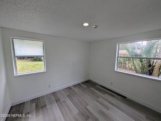 Building Photo - 1454 Ribault Scenic Dr