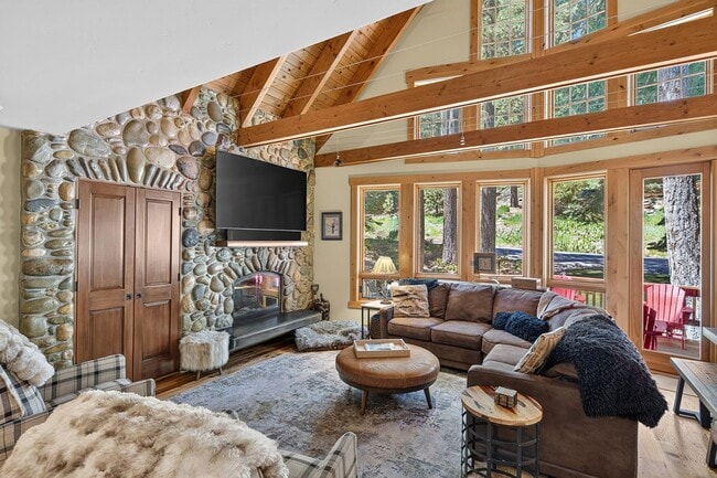 Building Photo - Luxury Tahoe Donner Ski Lease or Long Term Rental