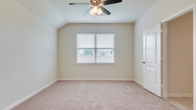 Building Photo - 13033 Tobin Dr
