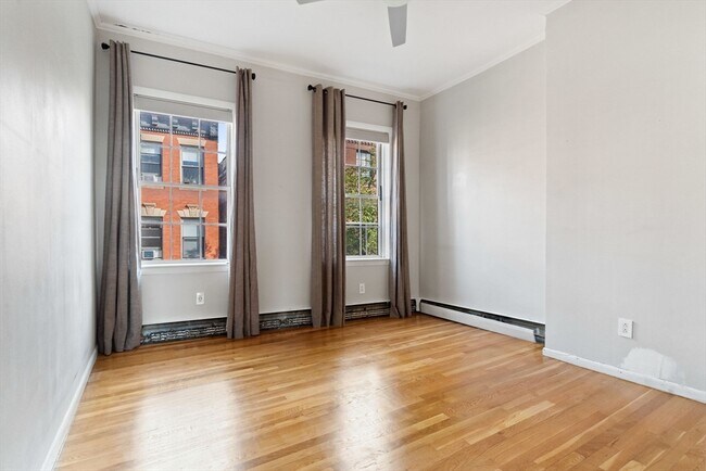 Building Photo - 64 W Cedar St