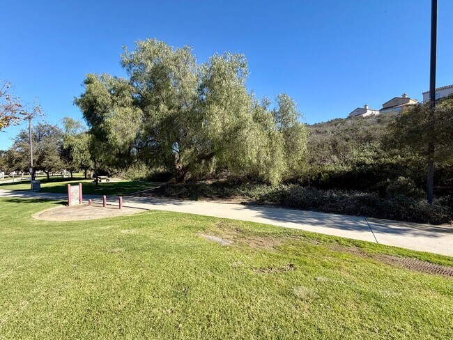 Building Photo - Beautiful Home in the Aspire Encore Community of Scripps Ranch