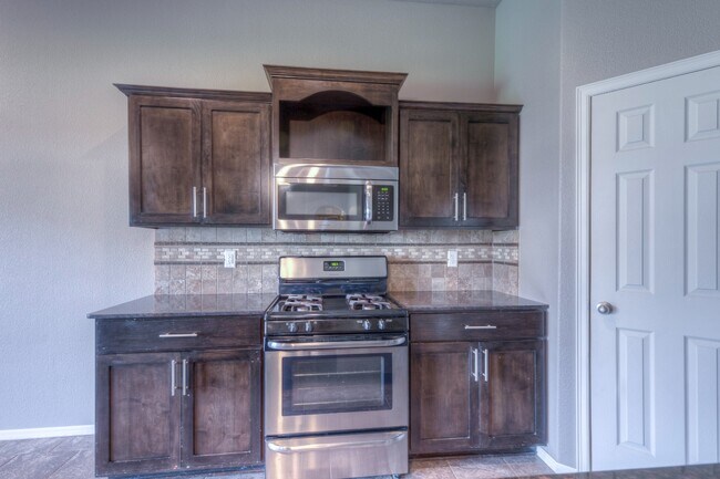 Building Photo - 4314 S 174th E Ave